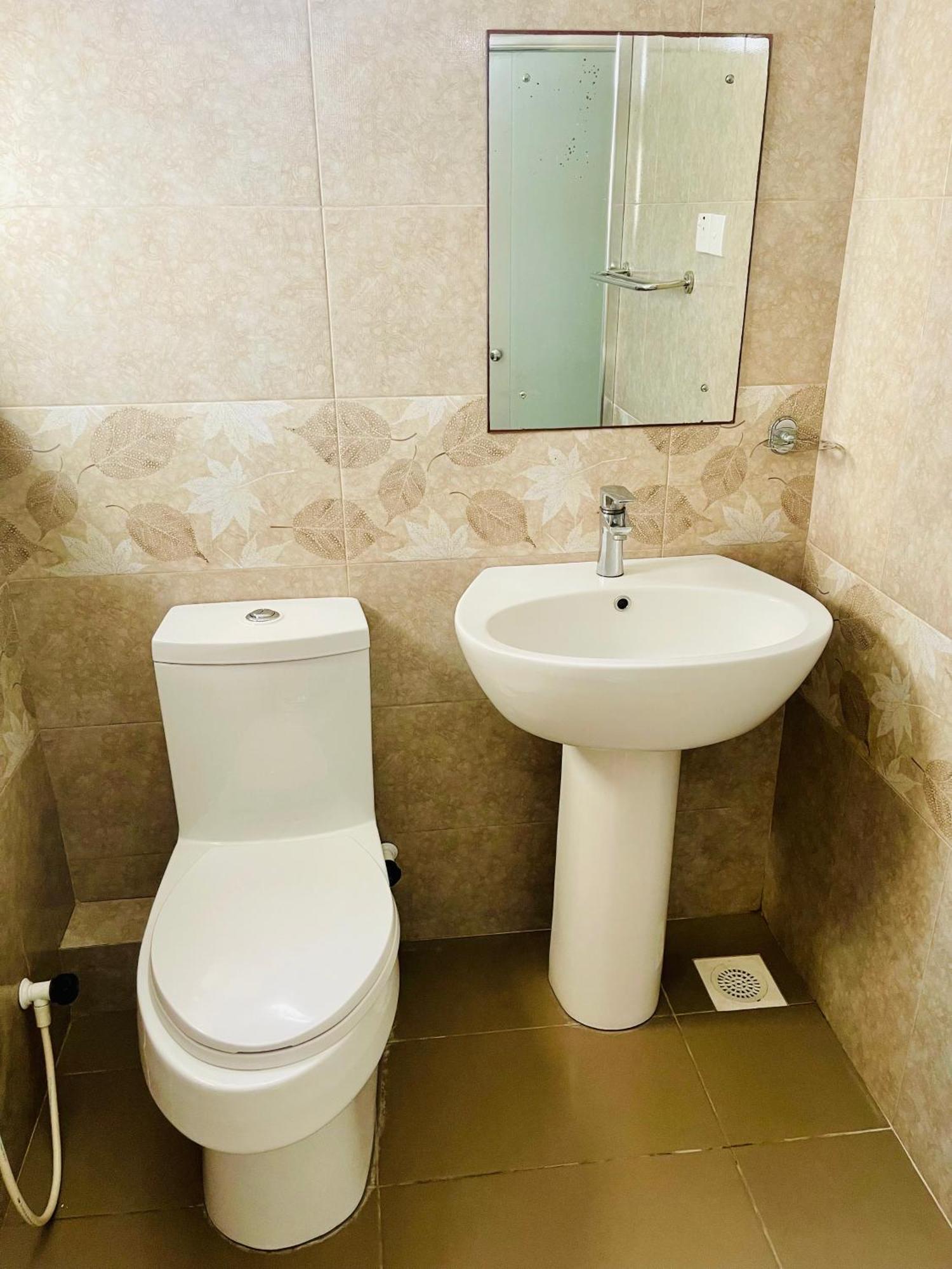 Sand & Surf Guest House 尼甘布 外观 照片
