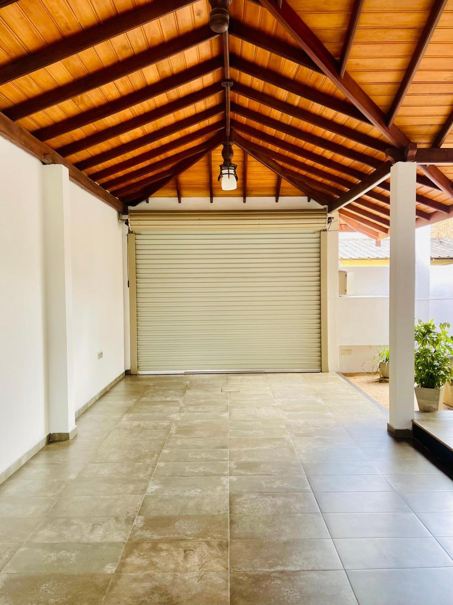 Sand & Surf Guest House 尼甘布 外观 照片