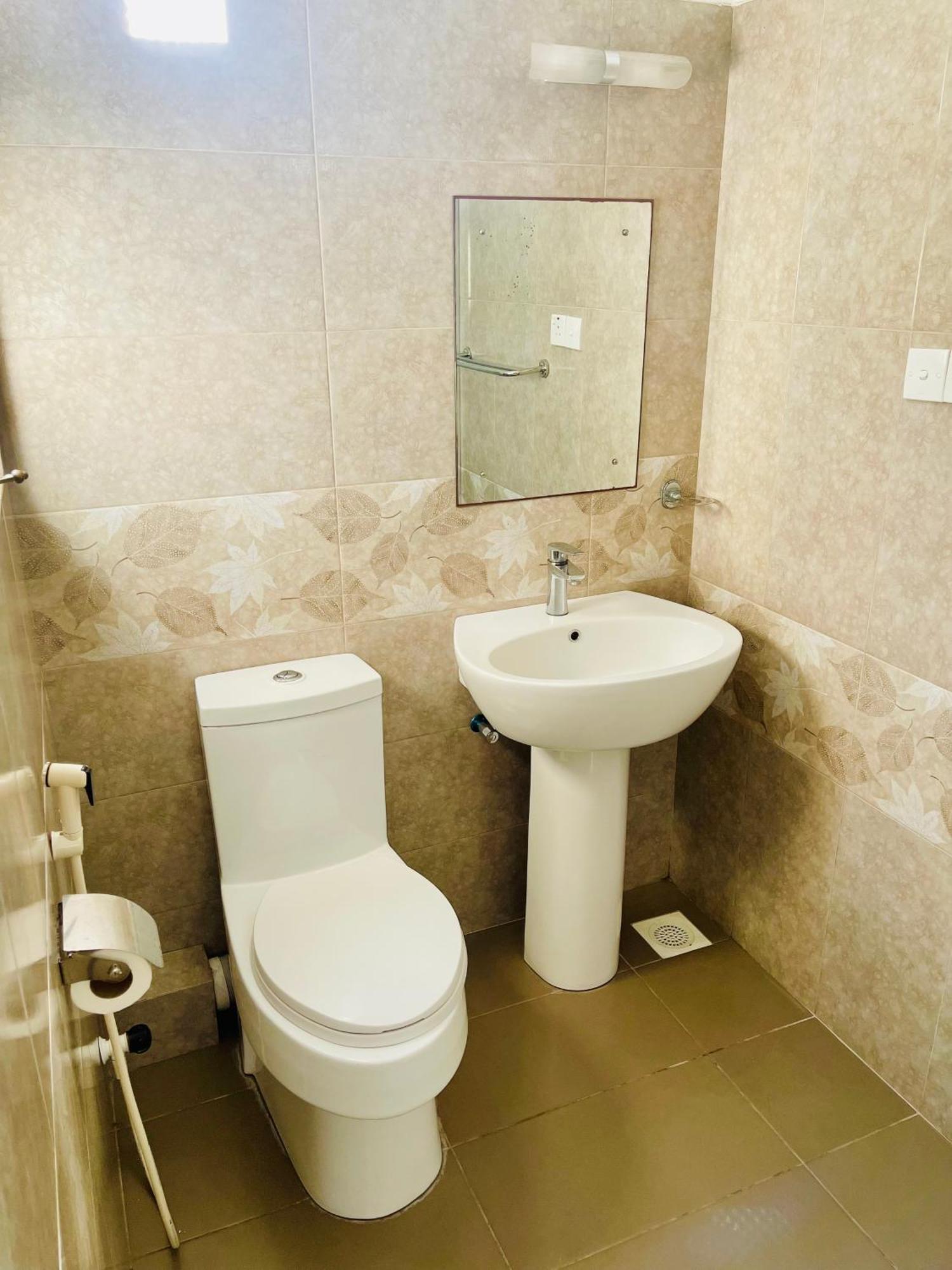 Sand & Surf Guest House 尼甘布 外观 照片